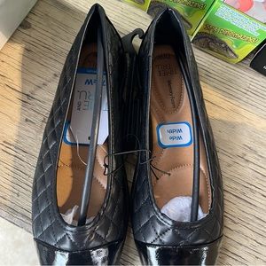 Women Flats size 7.5